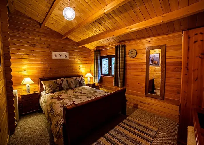Cairnhill Lodge - Award-Winning Luxury Highland Retreat