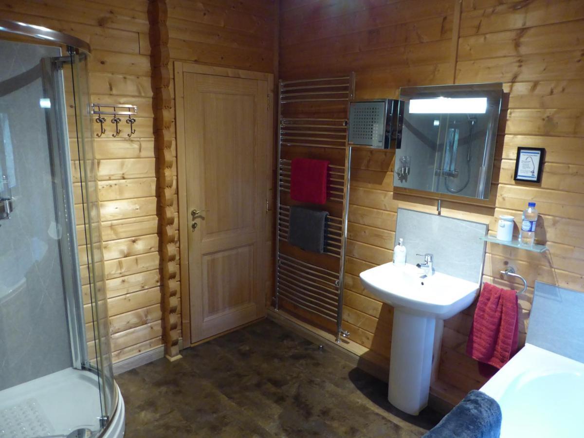 Cairnhill - Award-winning Luxury Highland Retreat Chalet *